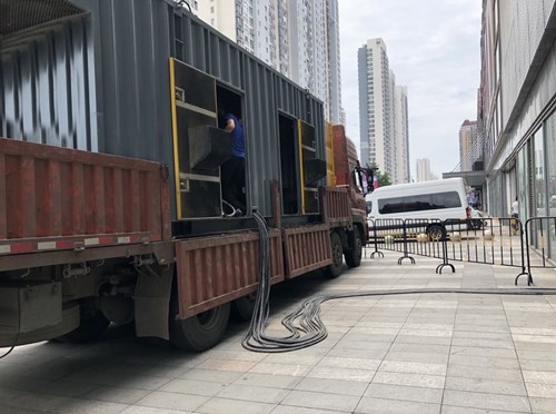 余干冷却液不足的情况下如何检查柴油发电机组？